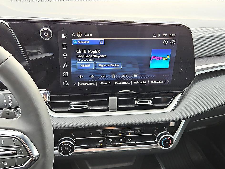 New 2026 Chevrolet Equinox LT image 17