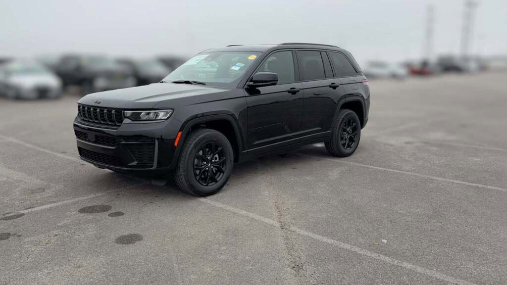 New 2026 Jeep Grand Cherokee Altitude