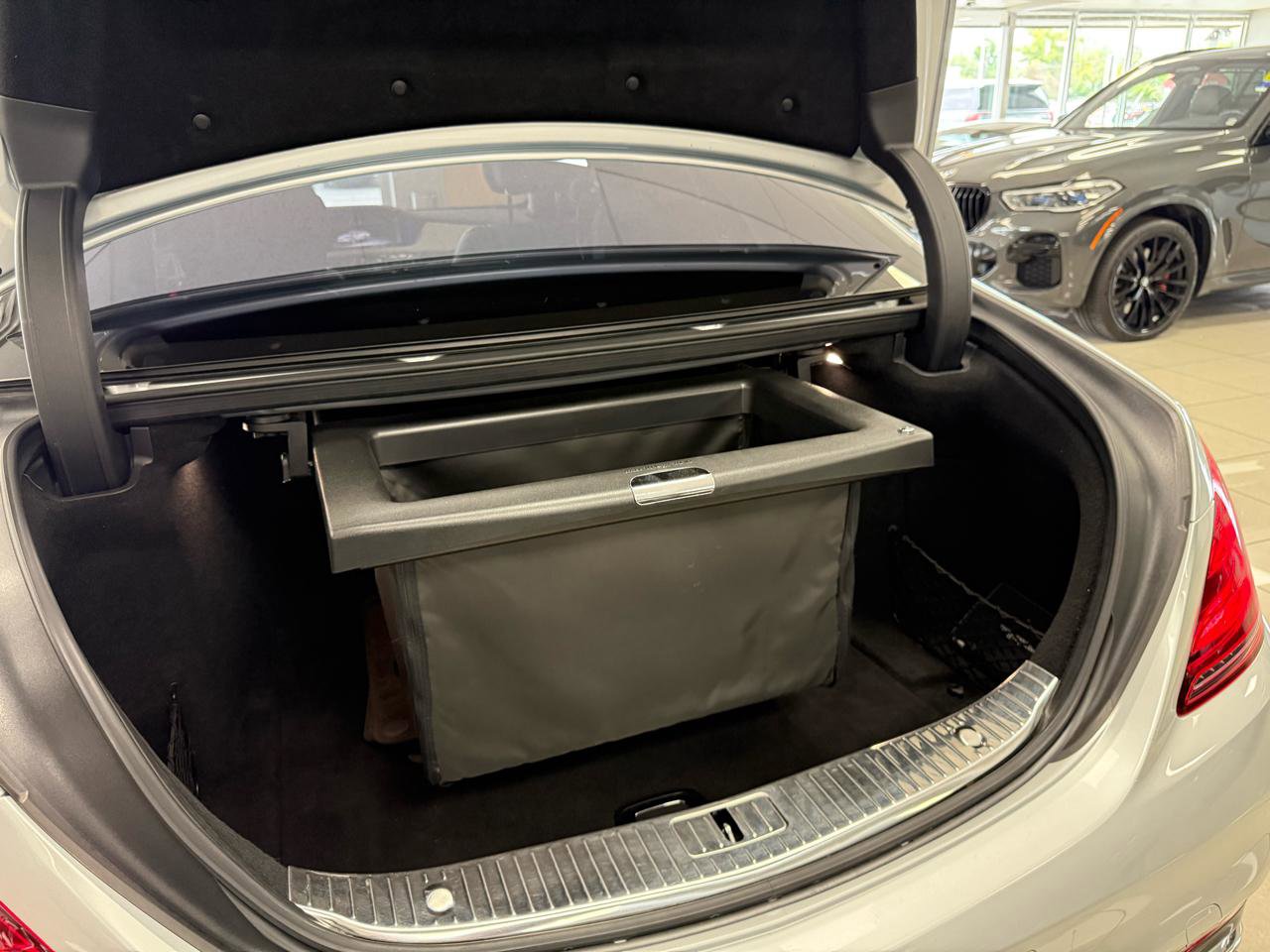 Used 2019 Mercedes-Benz S 560 Sedan image 35