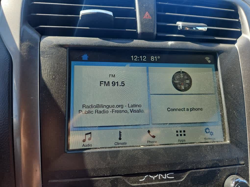 Used 2019 Ford Fusion SE FWD image 16