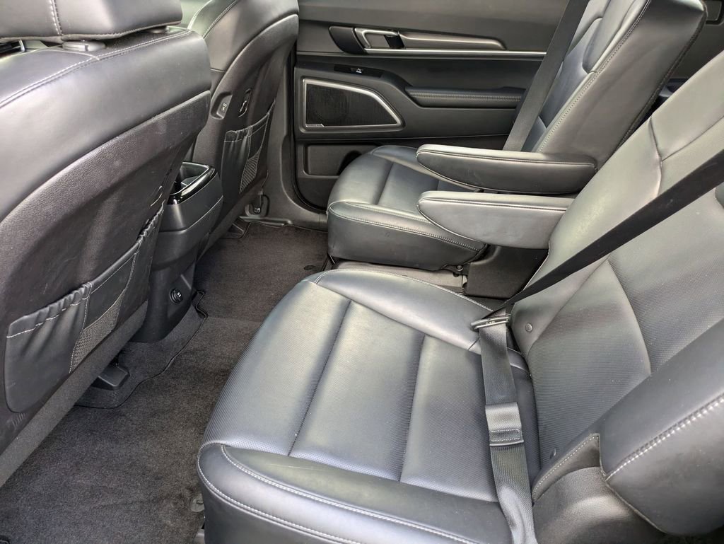 Used 2025 Kia Telluride S image 28