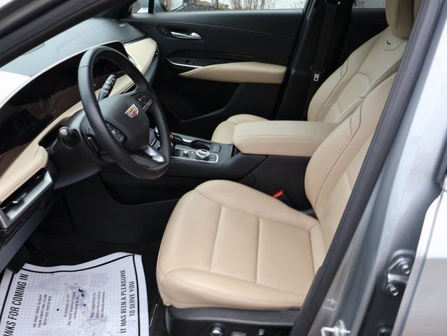 Certified 2025 Cadillac XT4 Premium Luxury FWD image 39