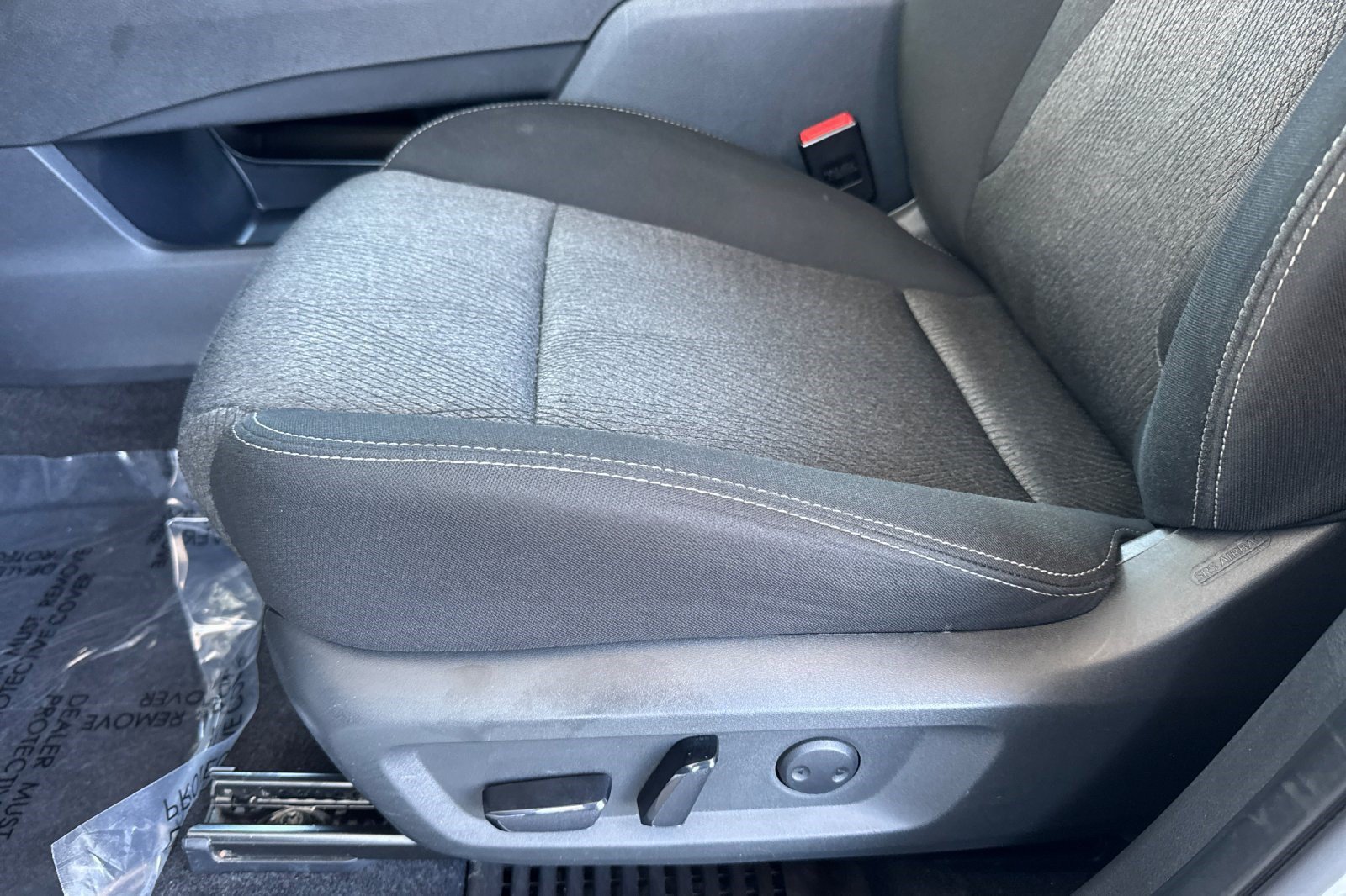 Used 2024 Nissan Rogue SV FWD image 14