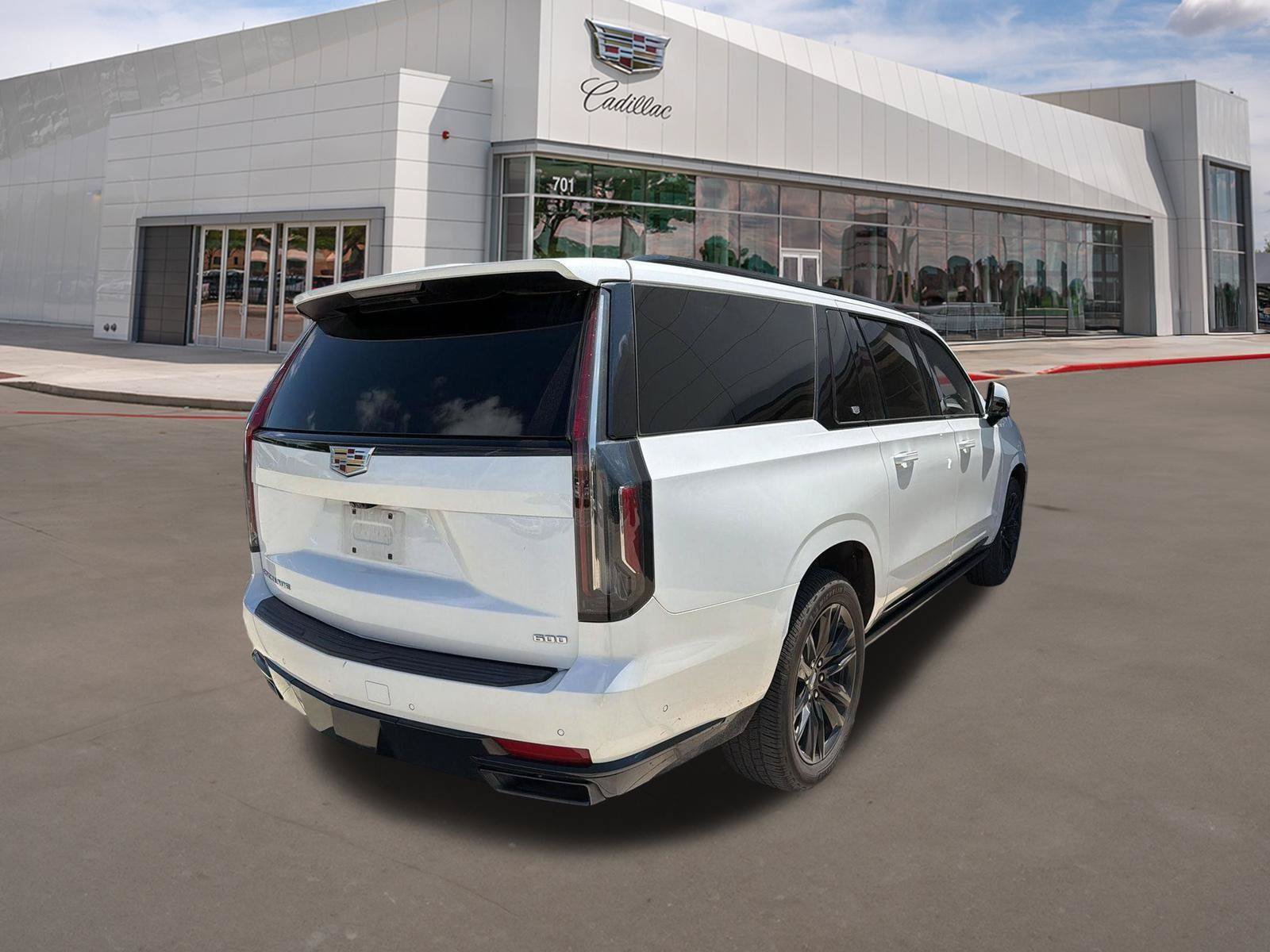 Used 2024 Cadillac Escalade ESV Sport w/ Touring Package AWD/4WD image 10