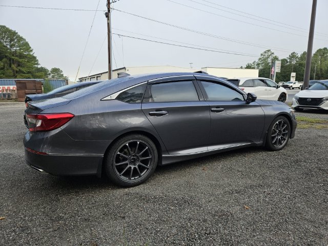 Used 2018 Honda Accord Touring image 7
