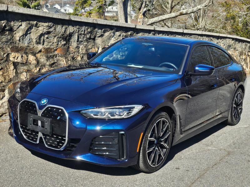 Used 2023 BMW i4 eDrive40 w/ M Sport Package image 11