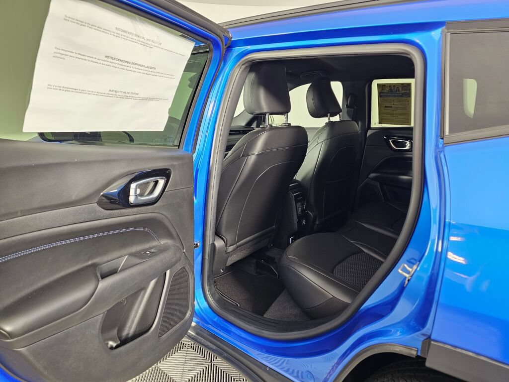 New 2026 Jeep Compass Latitude AWD/4WD image 31