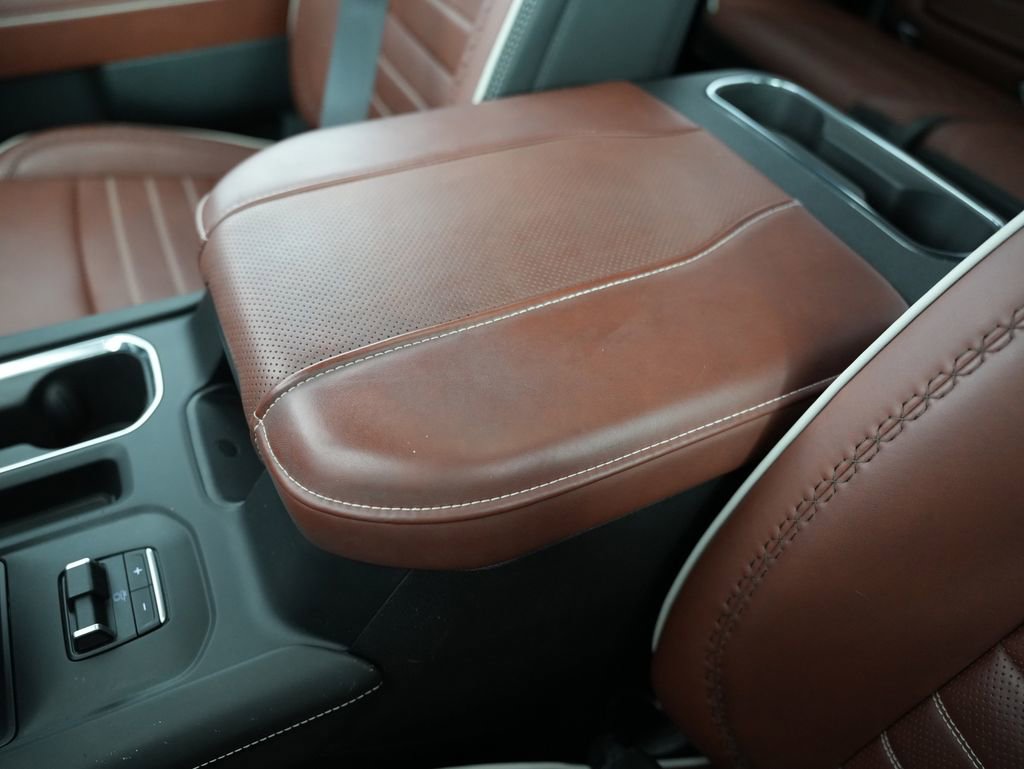 Used 2024 GMC Sierra 1500 Denali Ultimate image 32