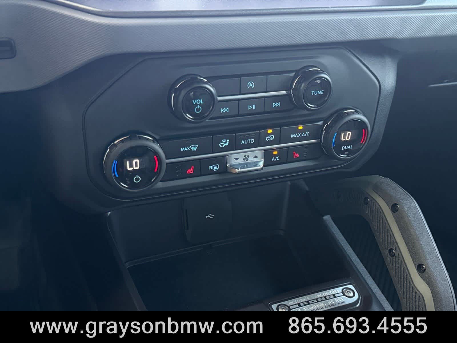 Used 2024 Ford Bronco Everglades AWD/4WD image 32