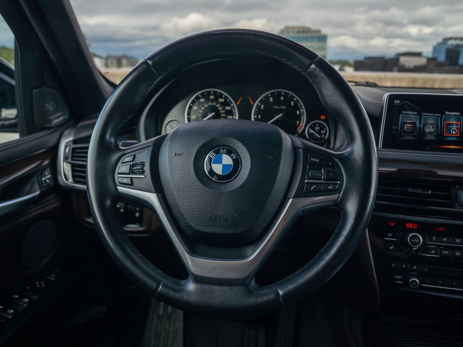 Used 2017 BMW X5 xDrive40e AWD/4WD image 21