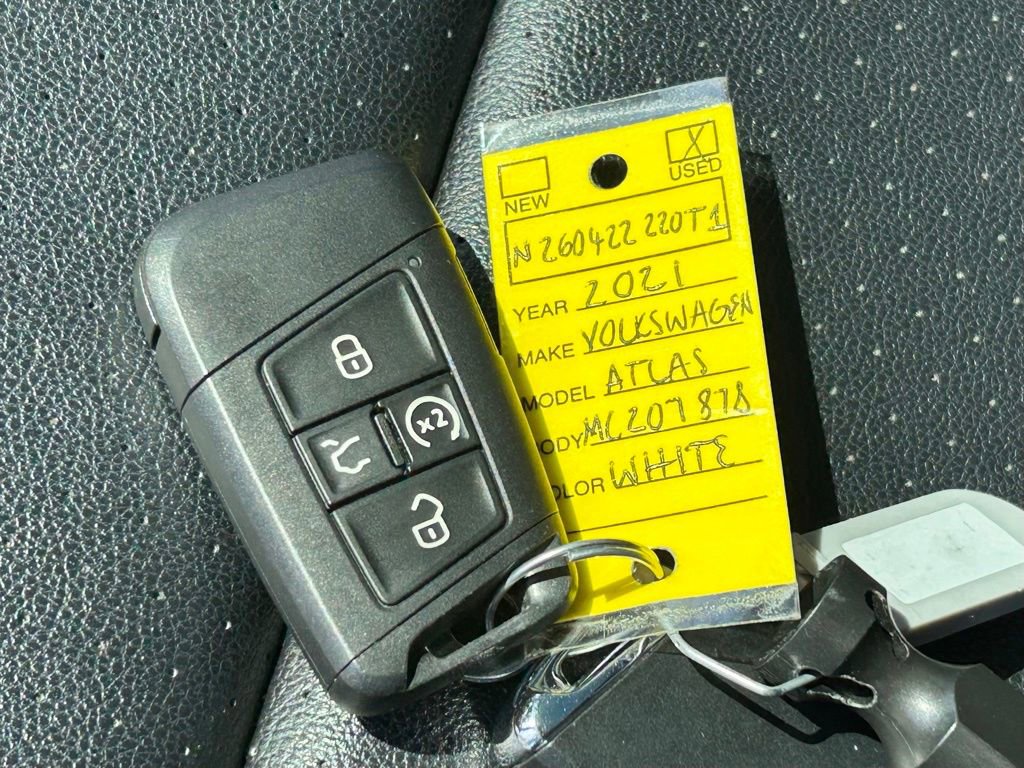Used 2021 Volkswagen Atlas Cross Sport SEL R-Line FWD image 61