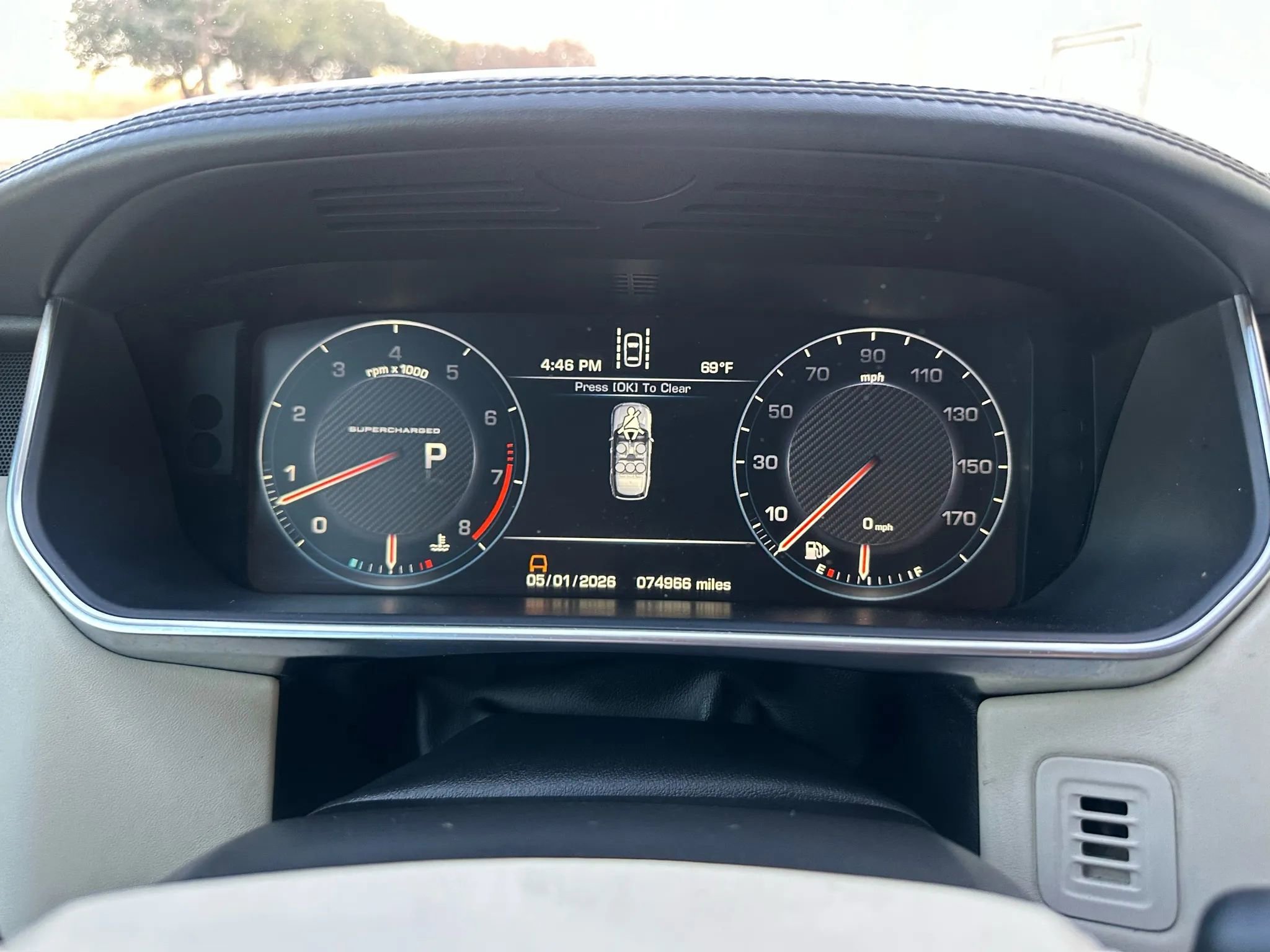 Used 2014 Land Rover Range Rover Long Wheelbase Autobiography image 40