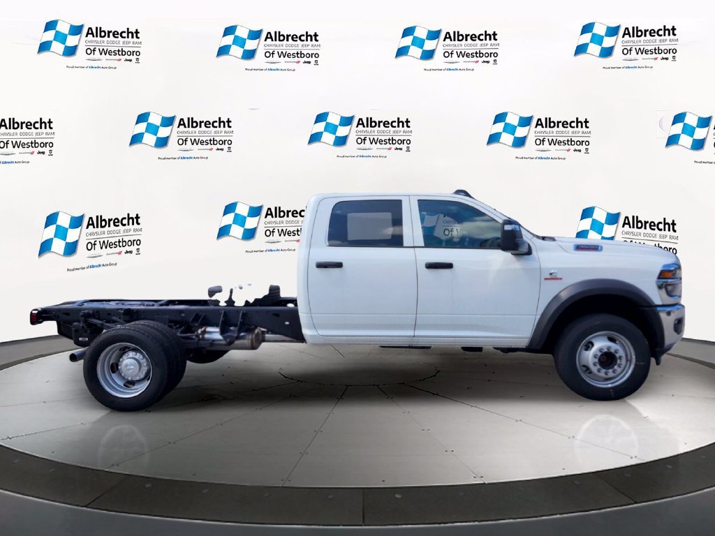 New 2026 RAM 4500 Tradesman w/ Chrome Appearance Group AWD/4WD image 6