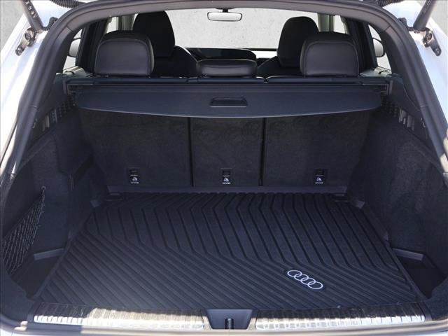 Used 2025 Audi SQ5 Premium Plus w/ Premium Plus Package AWD/4WD image 6