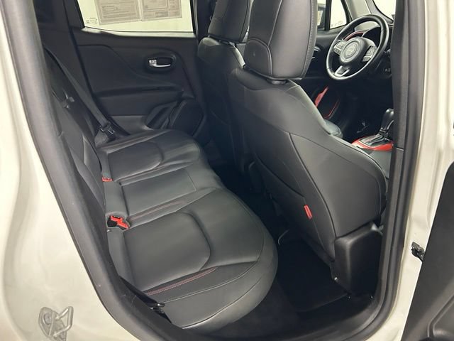 Used 2021 Jeep Renegade Trailhawk AWD/4WD image 14