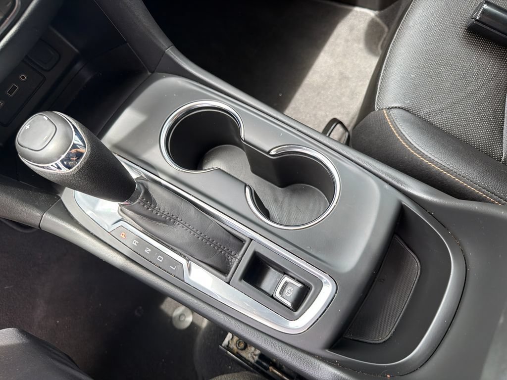 Used 2021 Chevrolet Equinox LT FWD image 44