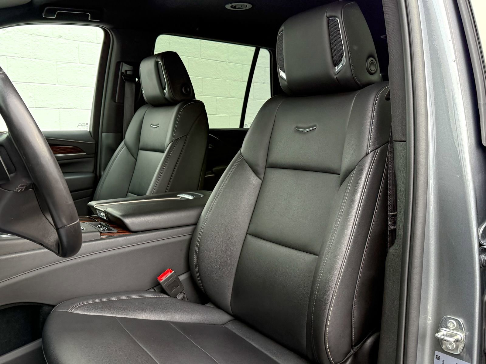 Certified 2022 Cadillac Escalade Luxury image 11