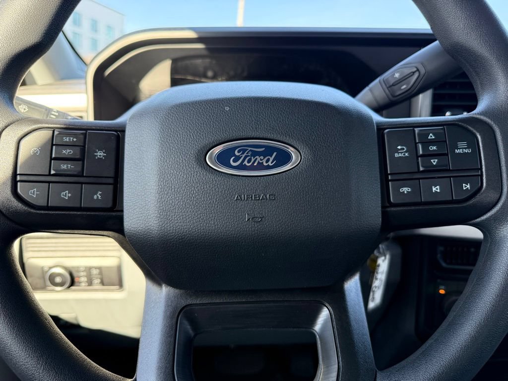 New 2025 Ford F450 XL w/ XL Chrome Package AWD/4WD image 38