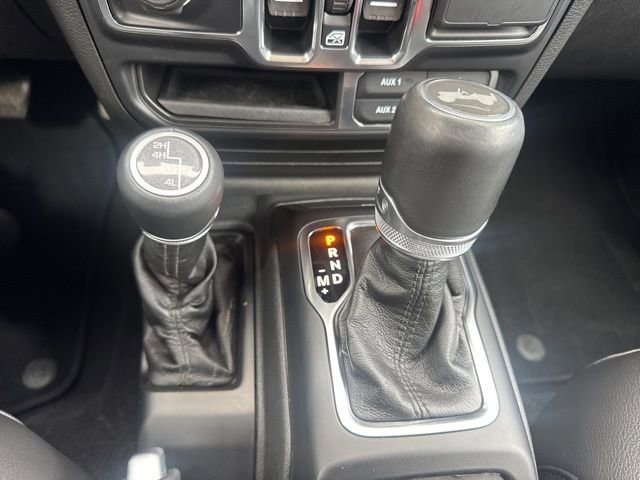 Used 2021 Jeep Wrangler Unlimited Sahara AWD/4WD image 38