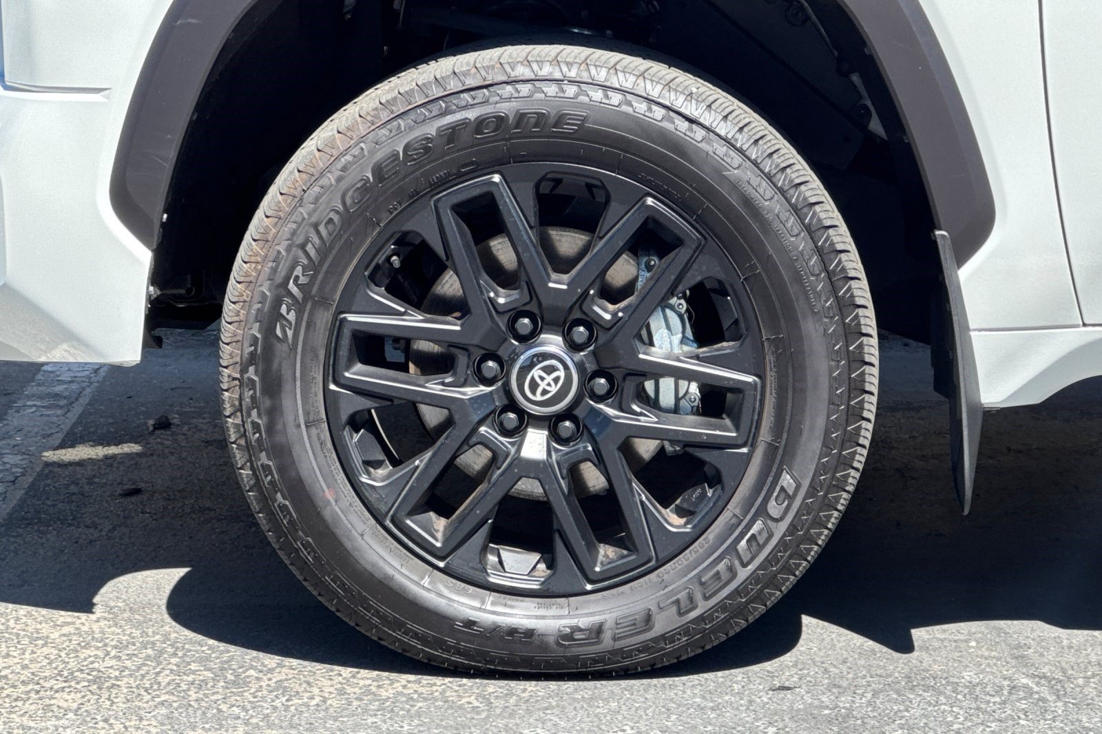 Used 2026 Toyota Tundra Limited AWD/4WD image 37