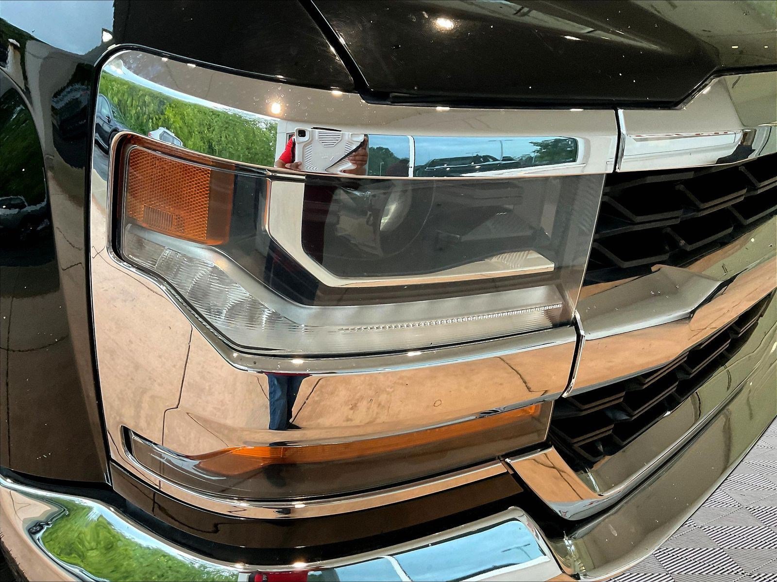 Used 2018 Chevrolet Silverado 1500 LT w/ All Star Edition AWD/4WD image 31