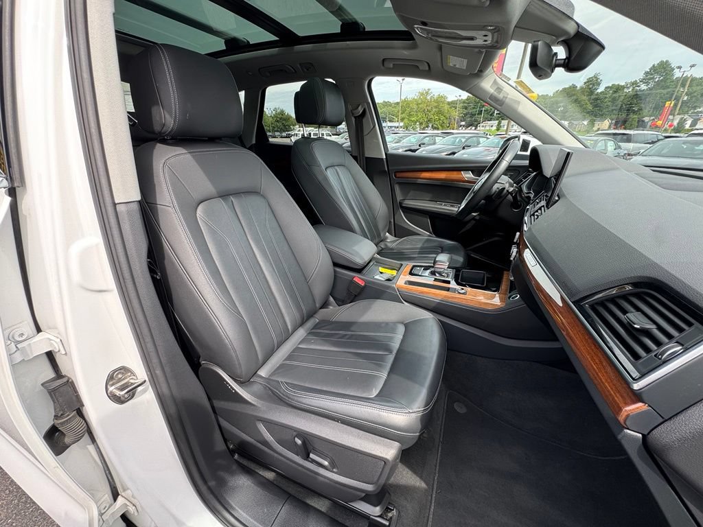 Used 2023 Audi Q5 2.0T Premium Plus AWD/4WD image 28