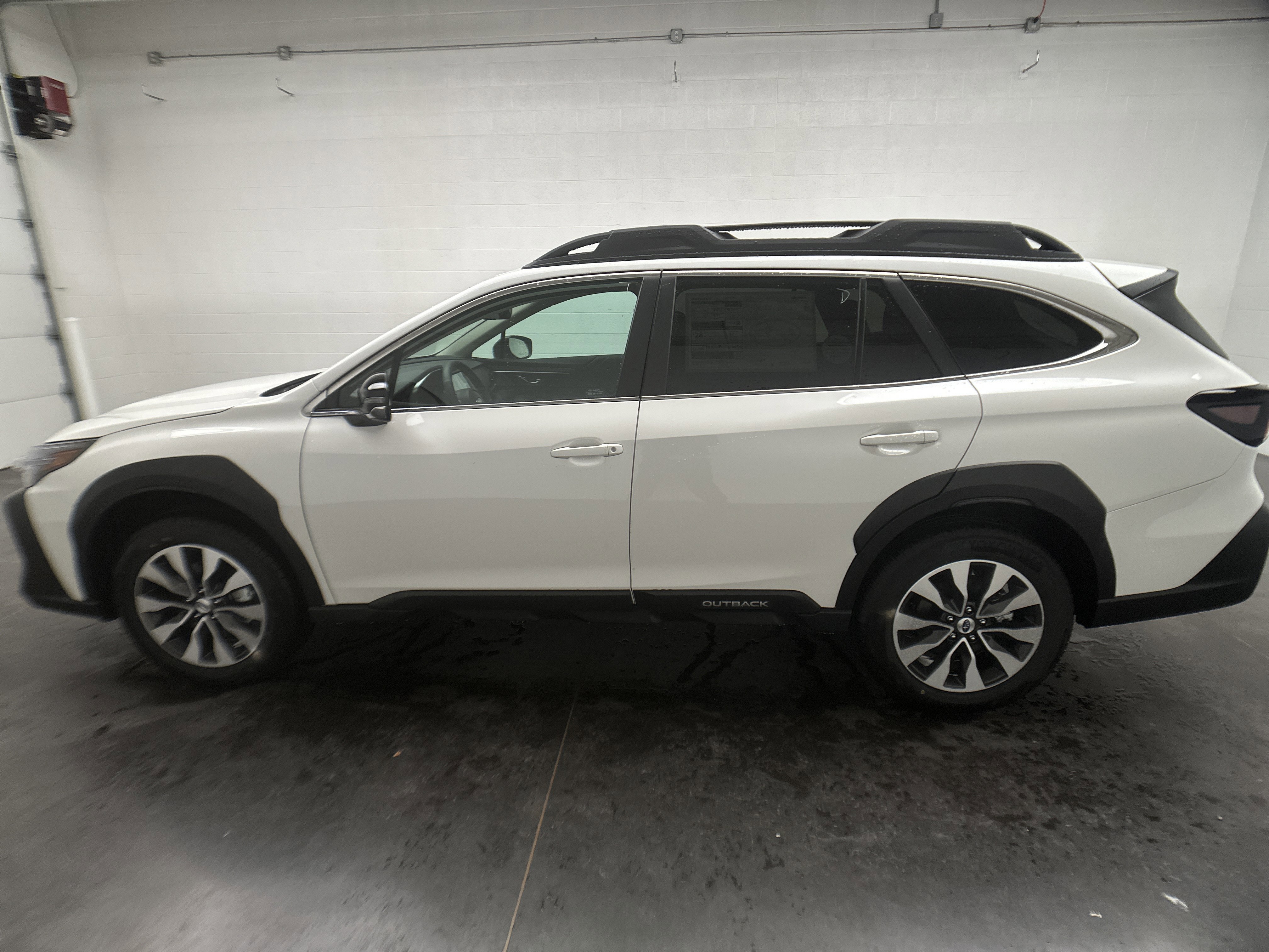 New 2025 Subaru Outback Limited image 6