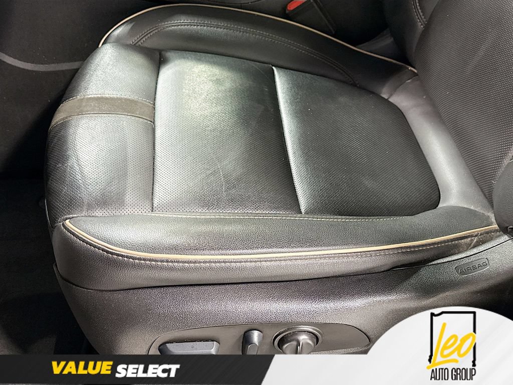 Used 2022 Chevrolet Blazer Premier w/ Enhanced Convenience Package AWD/4WD image 21