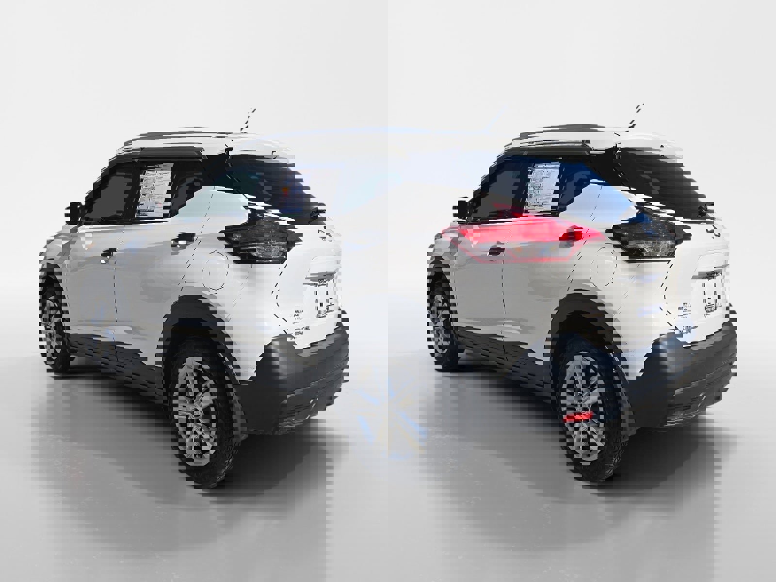 Used 2019 Nissan Kicks S image 5