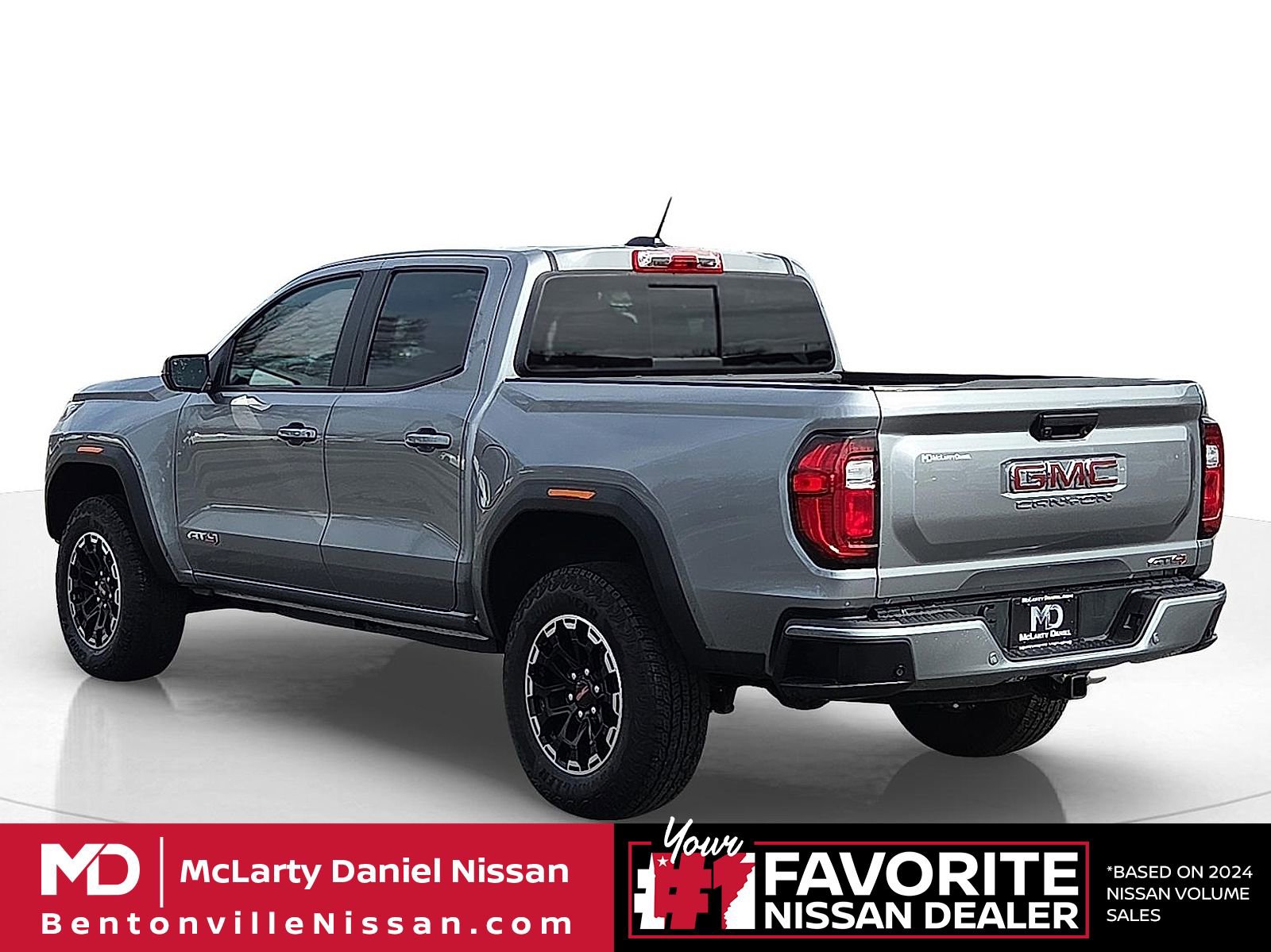 Used 2026 GMC Canyon AT4 image 4