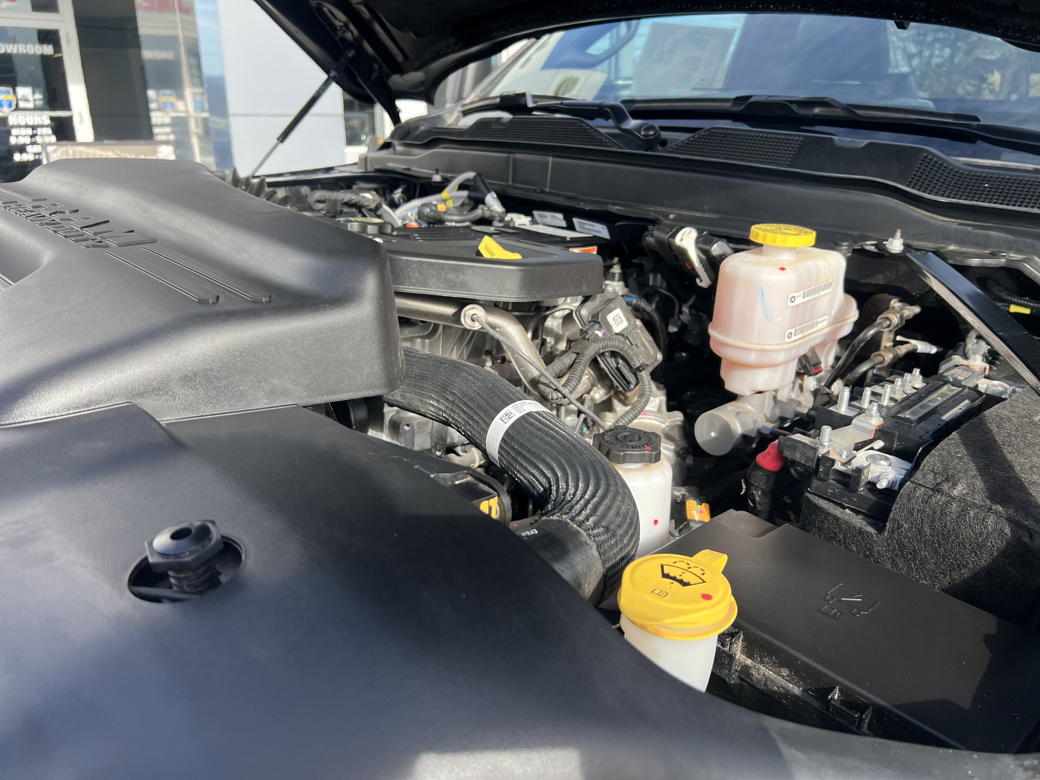 Used 2025 RAM 5500 4x4 Regular Cab image 30