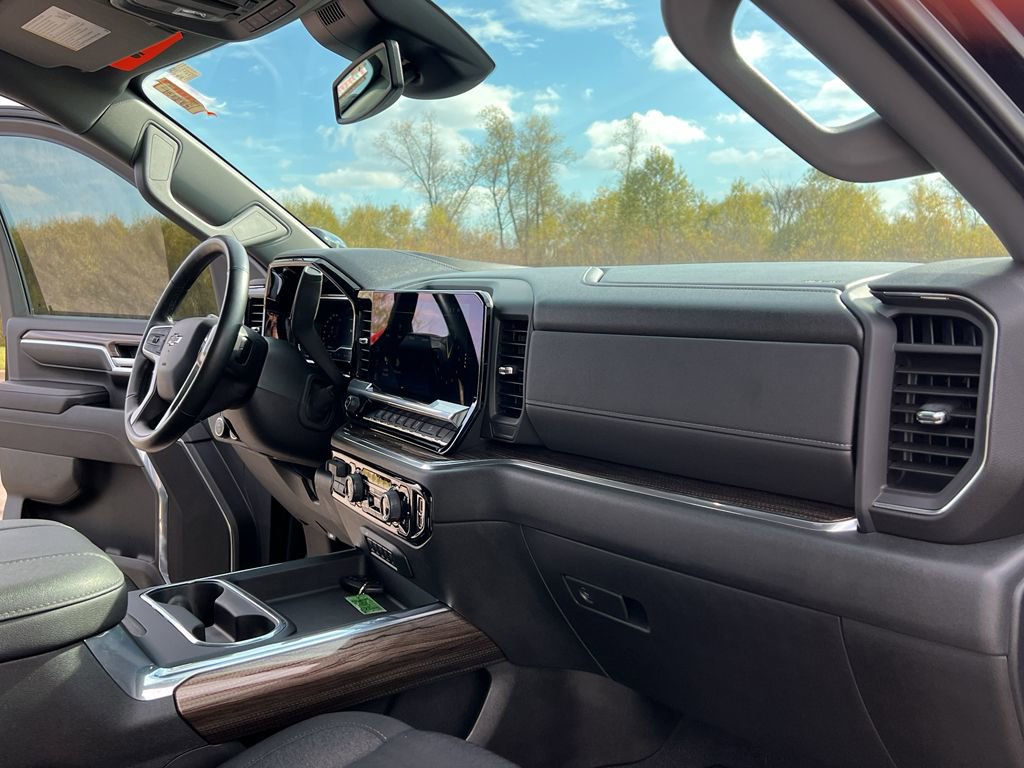 Used 2024 Chevrolet Silverado 3500 LT w/ Midnight Edition image 30