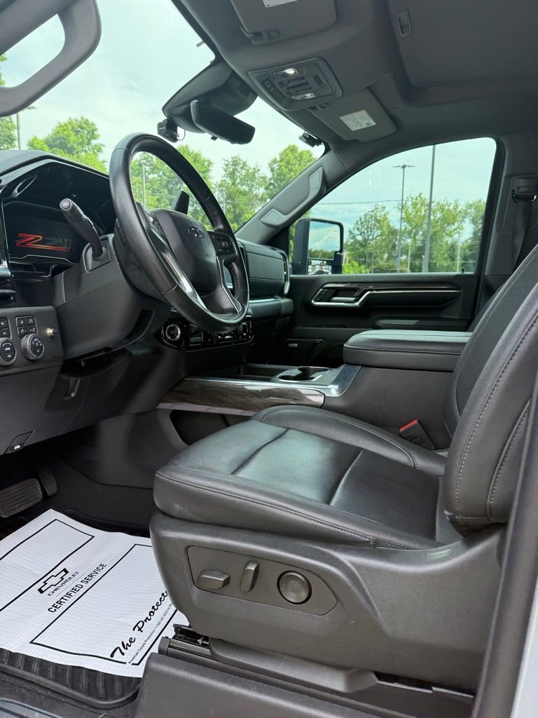 Used 2024 Chevrolet Silverado 2500 LTZ w/ LTZ Plus Package AWD/4WD image 10