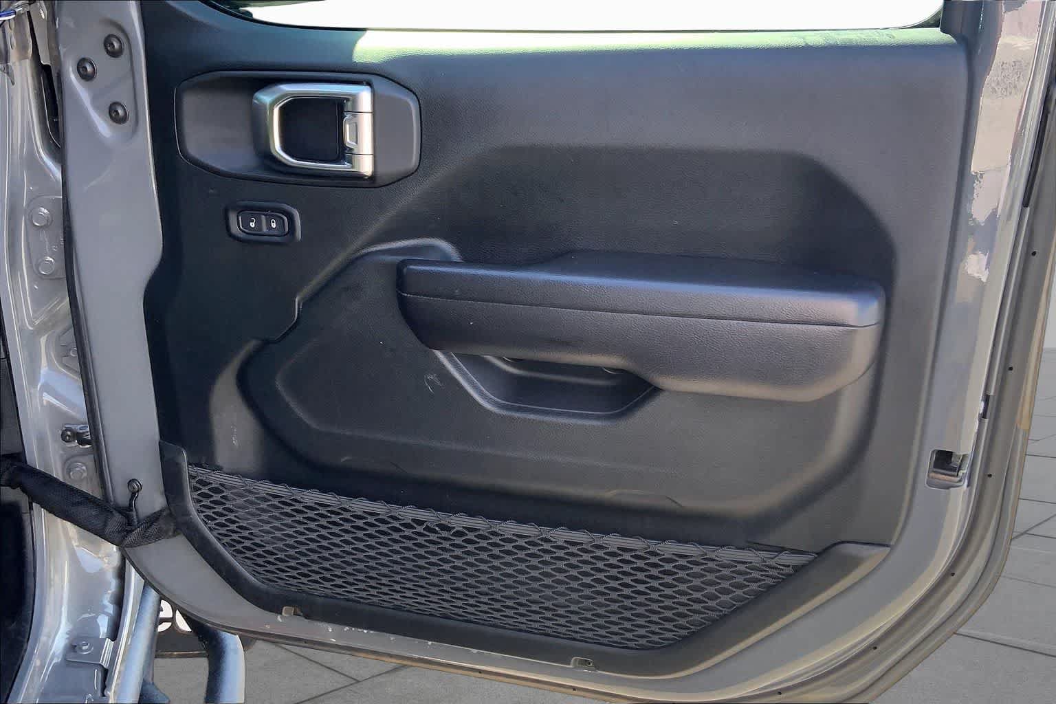 Used 2019 Jeep Wrangler Sport AWD/4WD image 20