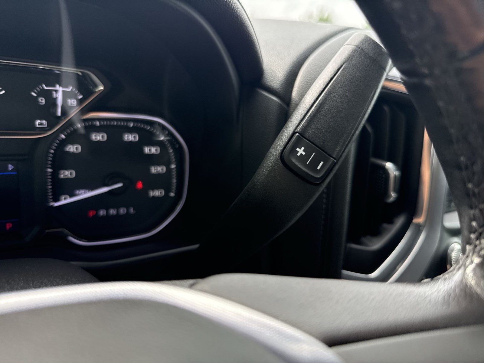 Used 2020 GMC Sierra 1500 SLE w/ SLE Value Package AWD/4WD image 19