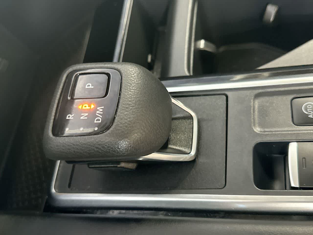 Used 2025 Nissan Pathfinder SV AWD/4WD image 21
