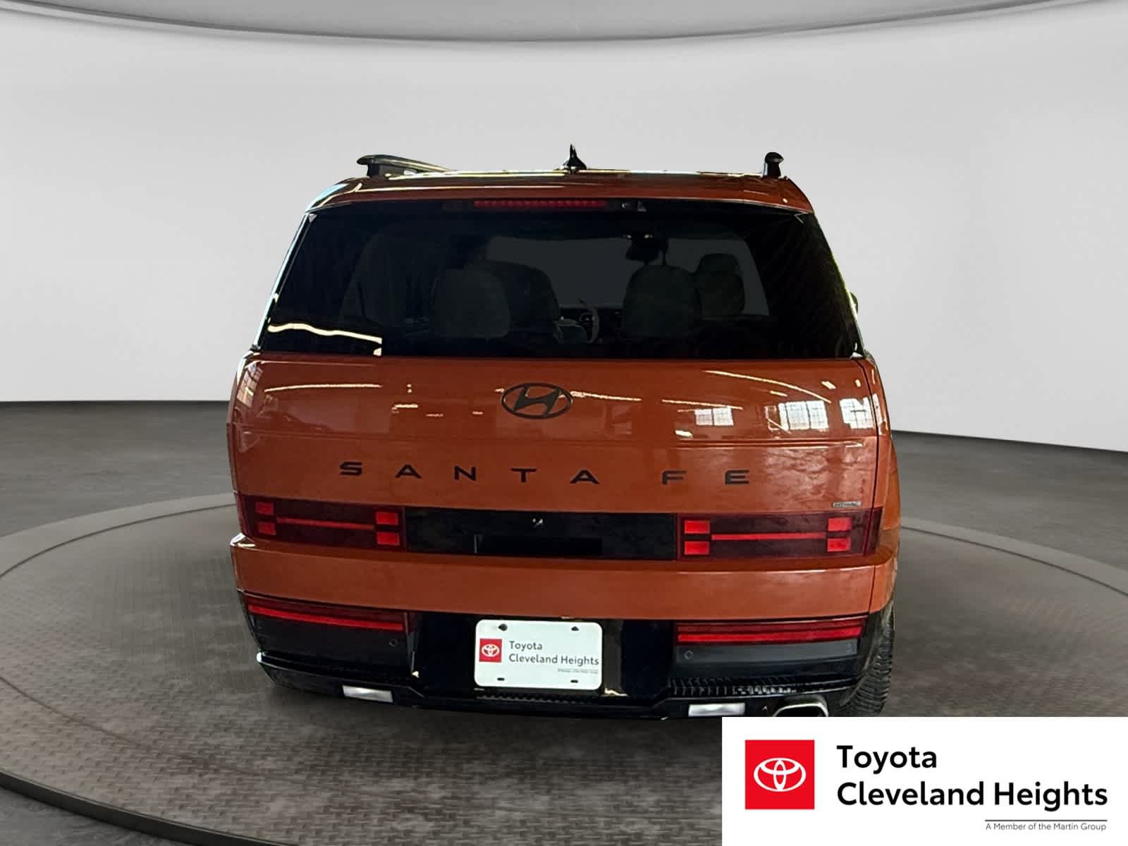 Used 2024 Hyundai Santa Fe Calligraphy AWD/4WD image 6