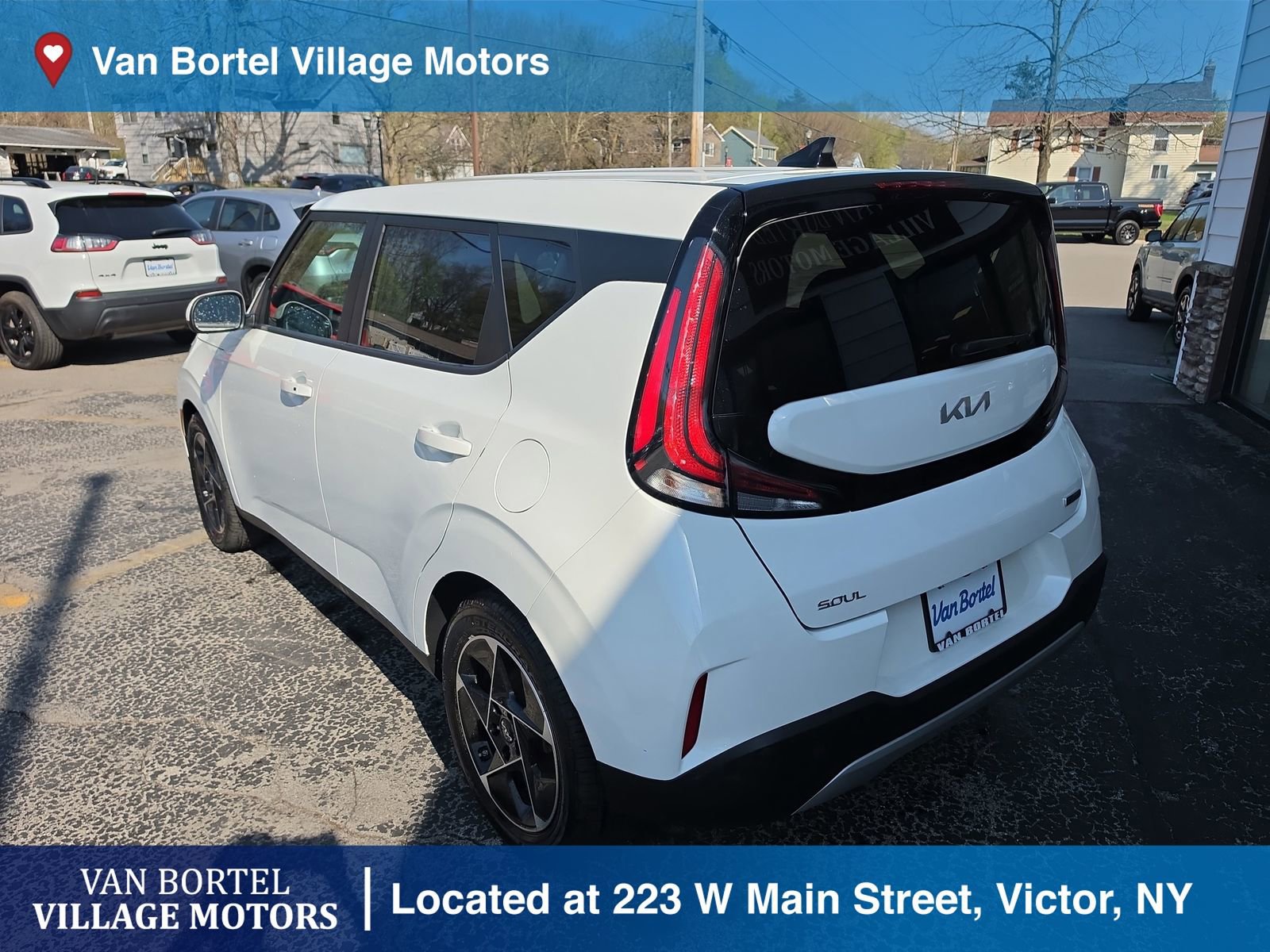 Used 2025 Kia Soul EX FWD image 7
