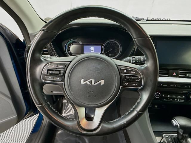 Used 2022 Kia Niro LXS image 11