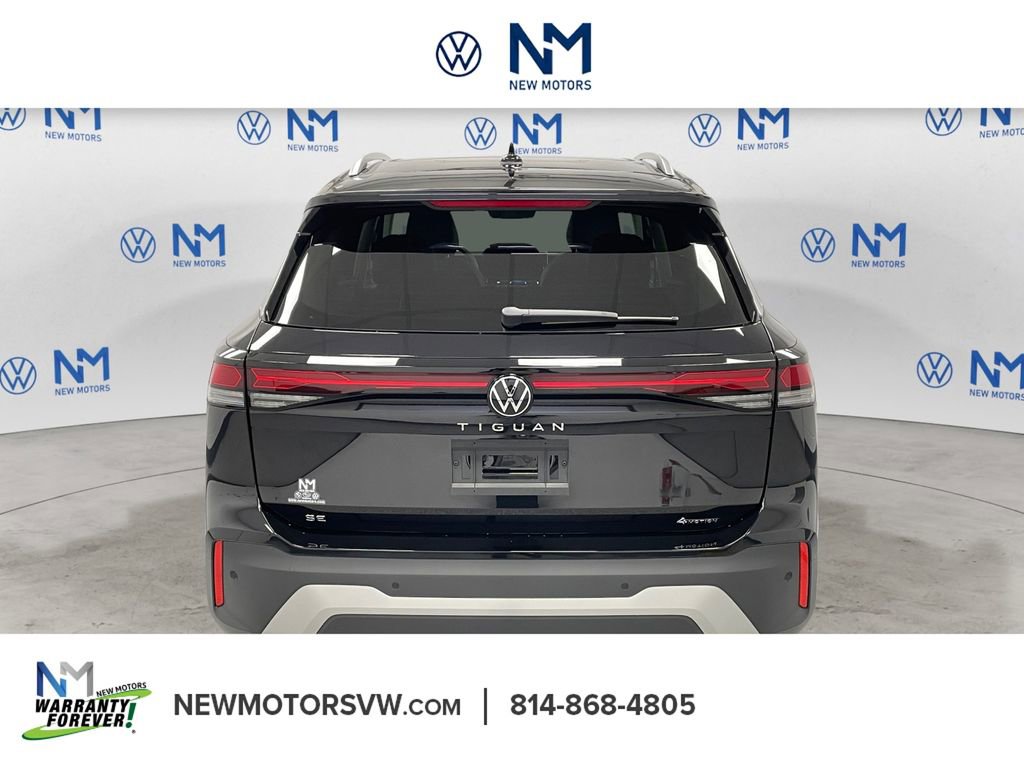 New 2026 Volkswagen Tiguan SE image 3