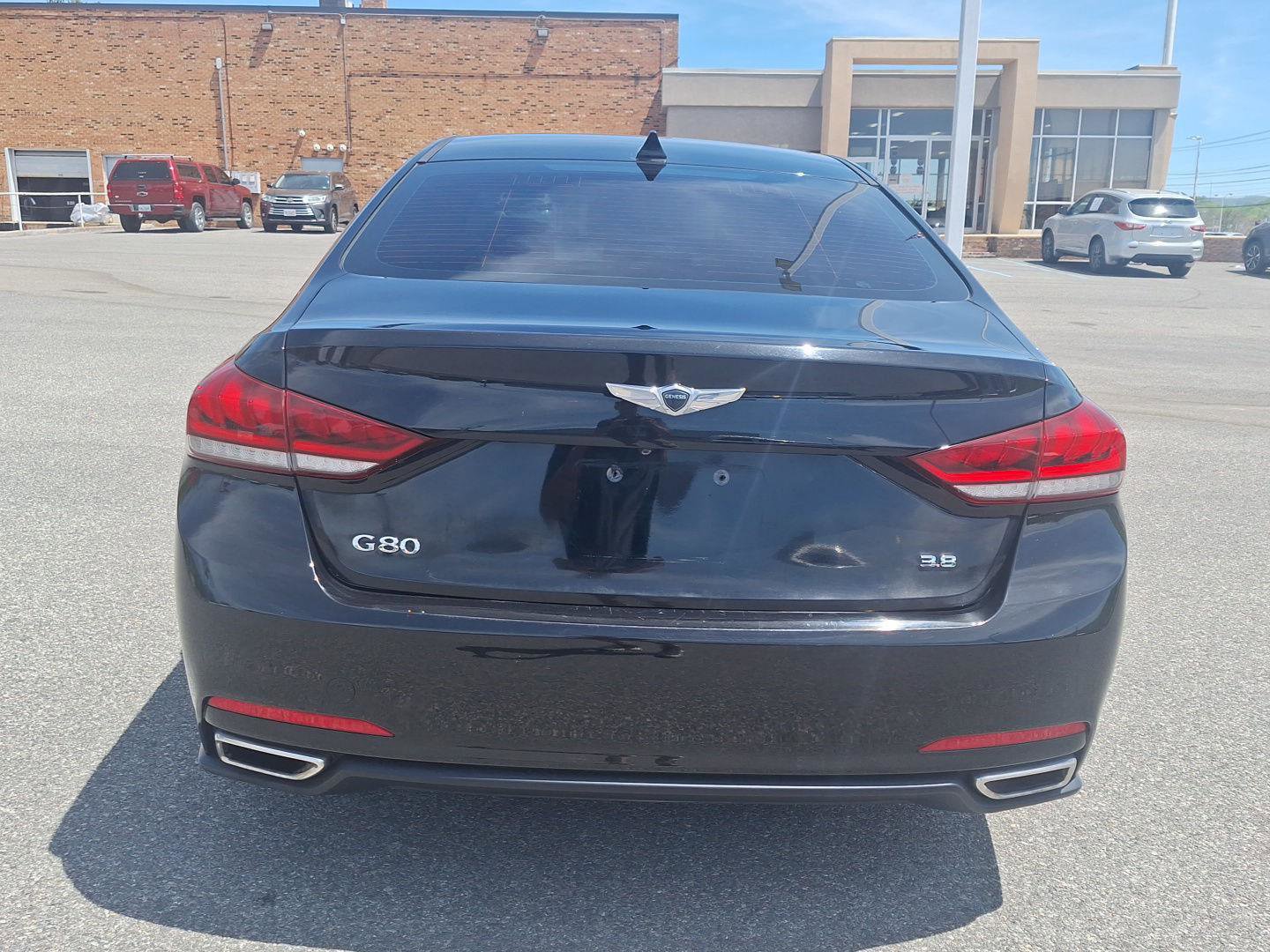 Used 2017 Genesis G80 3.8 RWD image 4