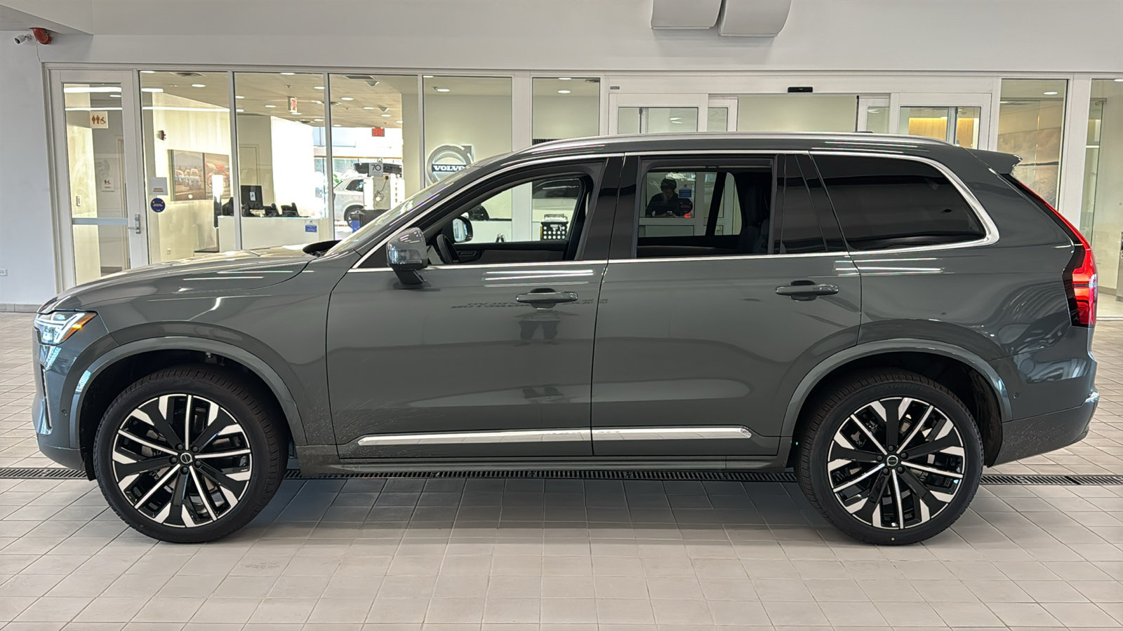 New 2027 Volvo XC90 B6 Ultra AWD/4WD image 8