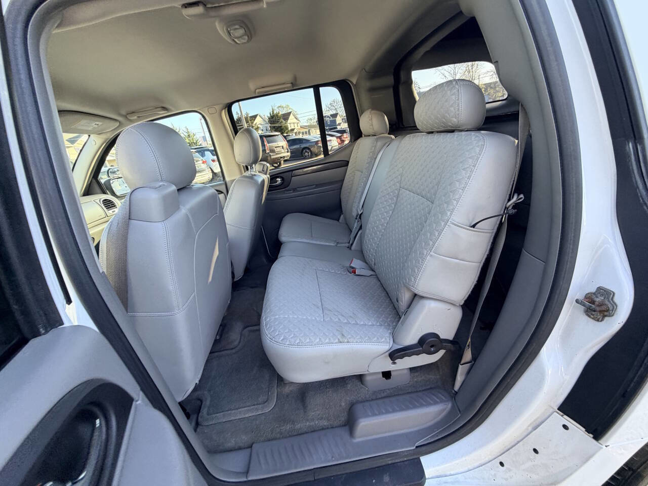 Used 2005 GMC Envoy XUV SLE w/ Sle Preferred Equipment Group AWD/4WD image 44