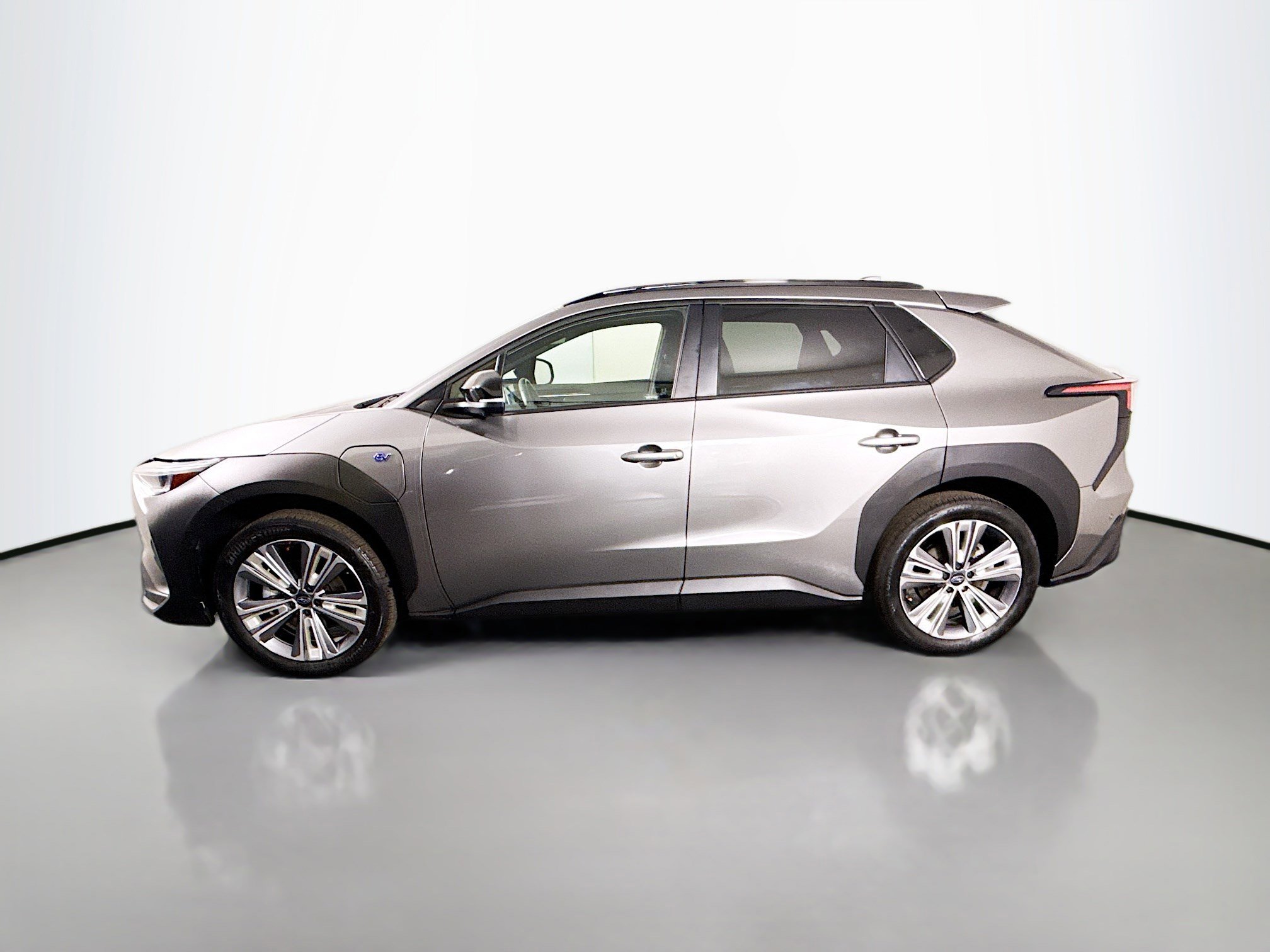 Used 2023 Subaru Solterra AWD image 6