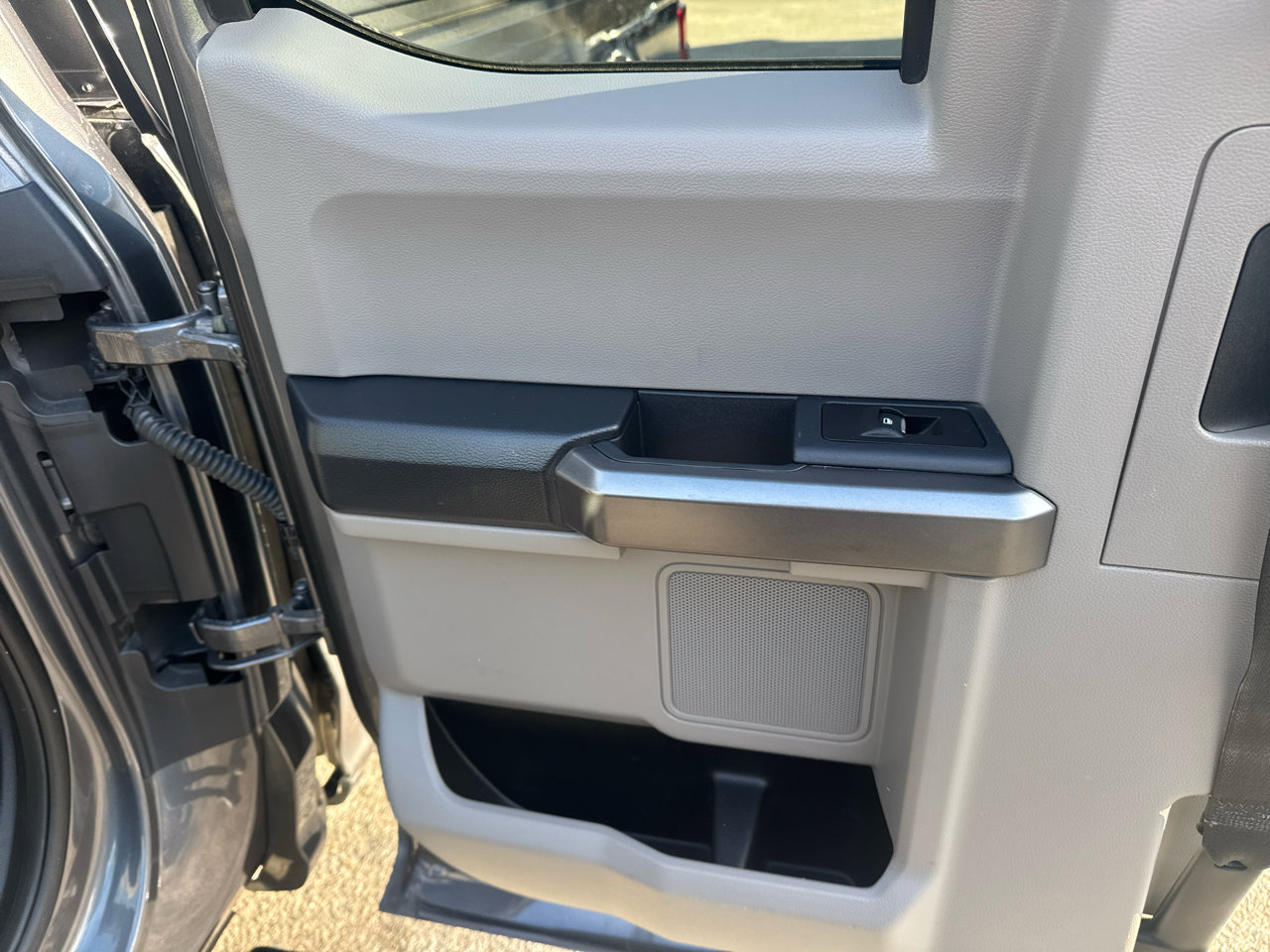 Used 2022 Ford F250 XLT w/ XLT Value Package image 23