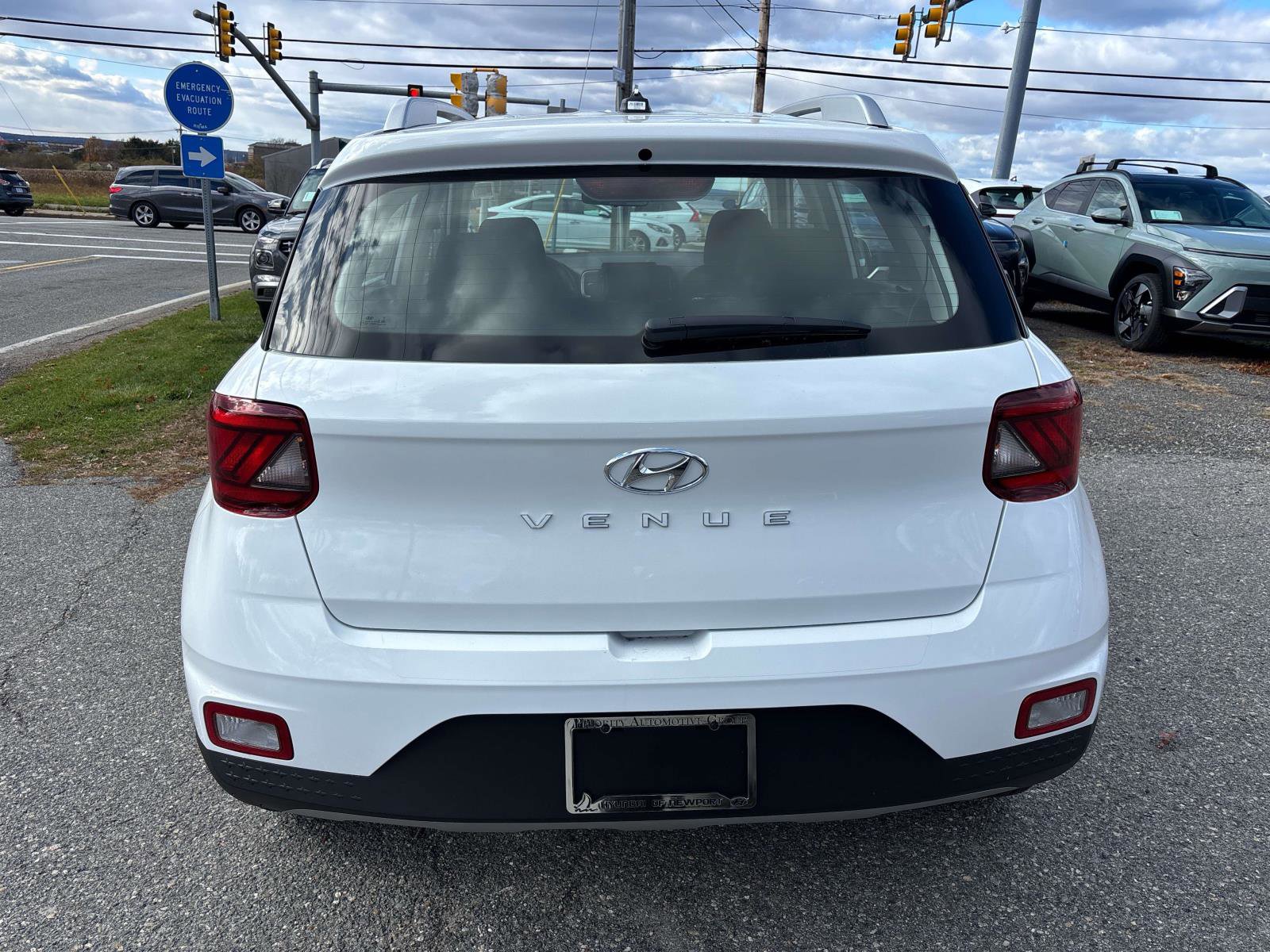 New 2026 Hyundai Venue SEL image 3