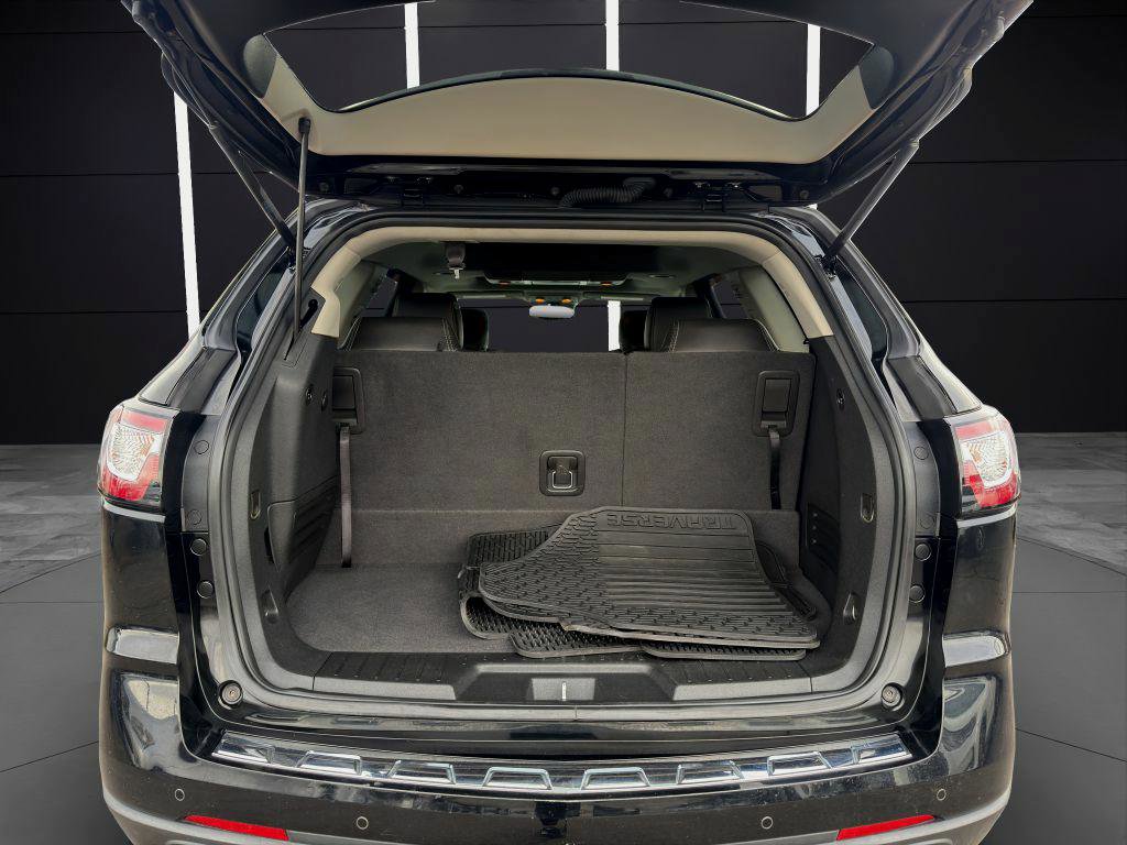 Used 2017 Chevrolet Traverse Premier image 24