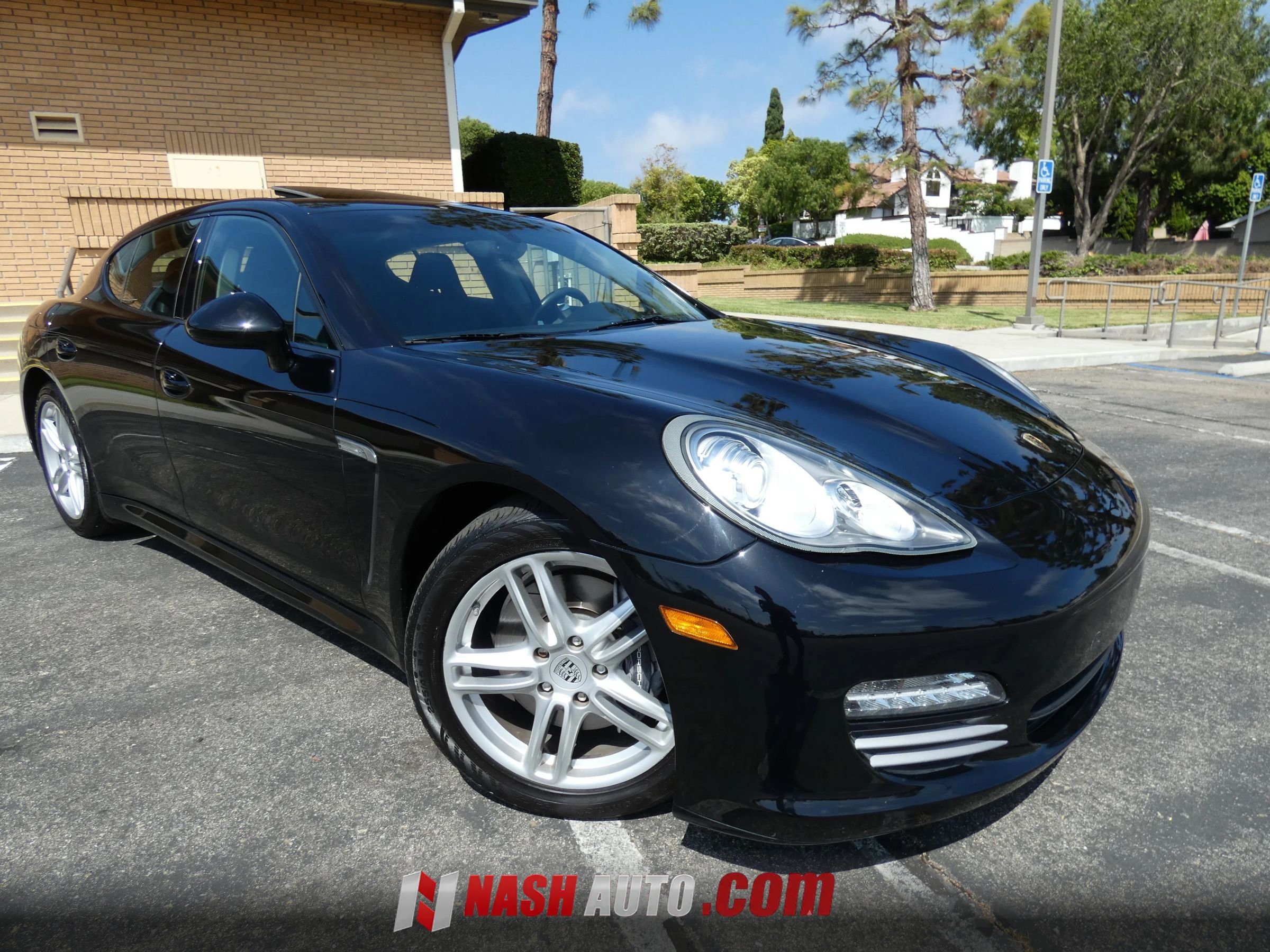 Used 2011 Porsche Panamera 4 AWD/4WD image 5