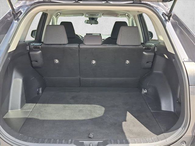 Used 2022 Toyota RAV4 LE FWD image 6