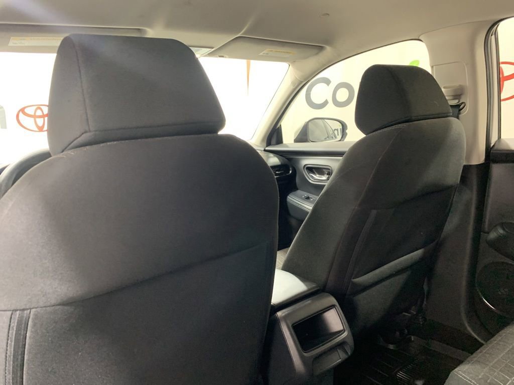 Used 2025 Honda HR-V LX image 21